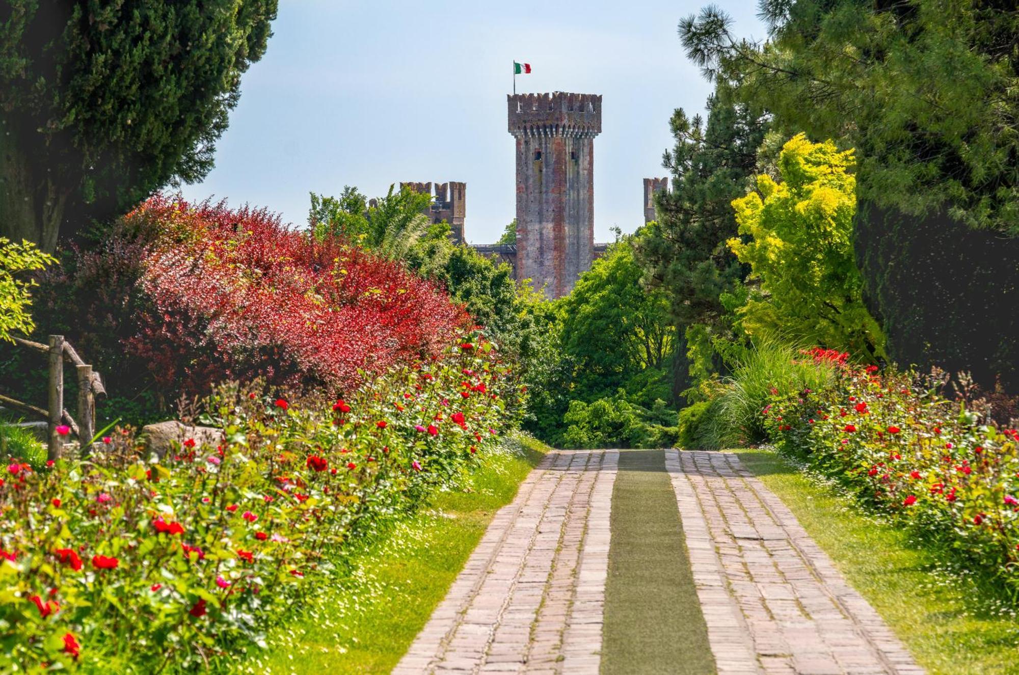 Ampia Dimora A Salo Con Parcheggio E Giardino Daire Dış mekan fotoğraf